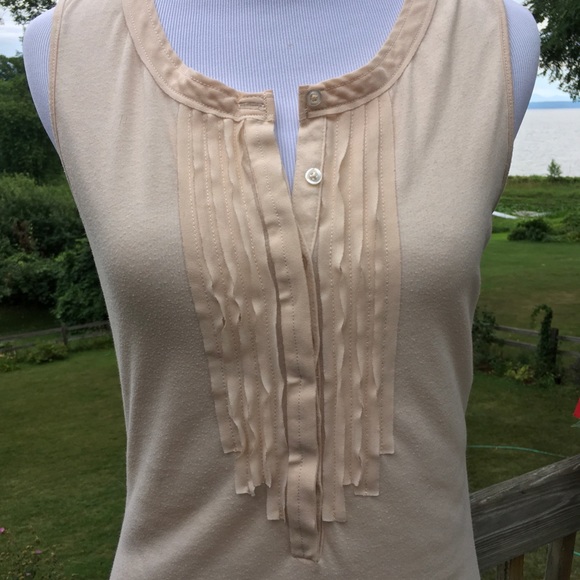 Gap Ruffled Tank - Picture 4 of 8